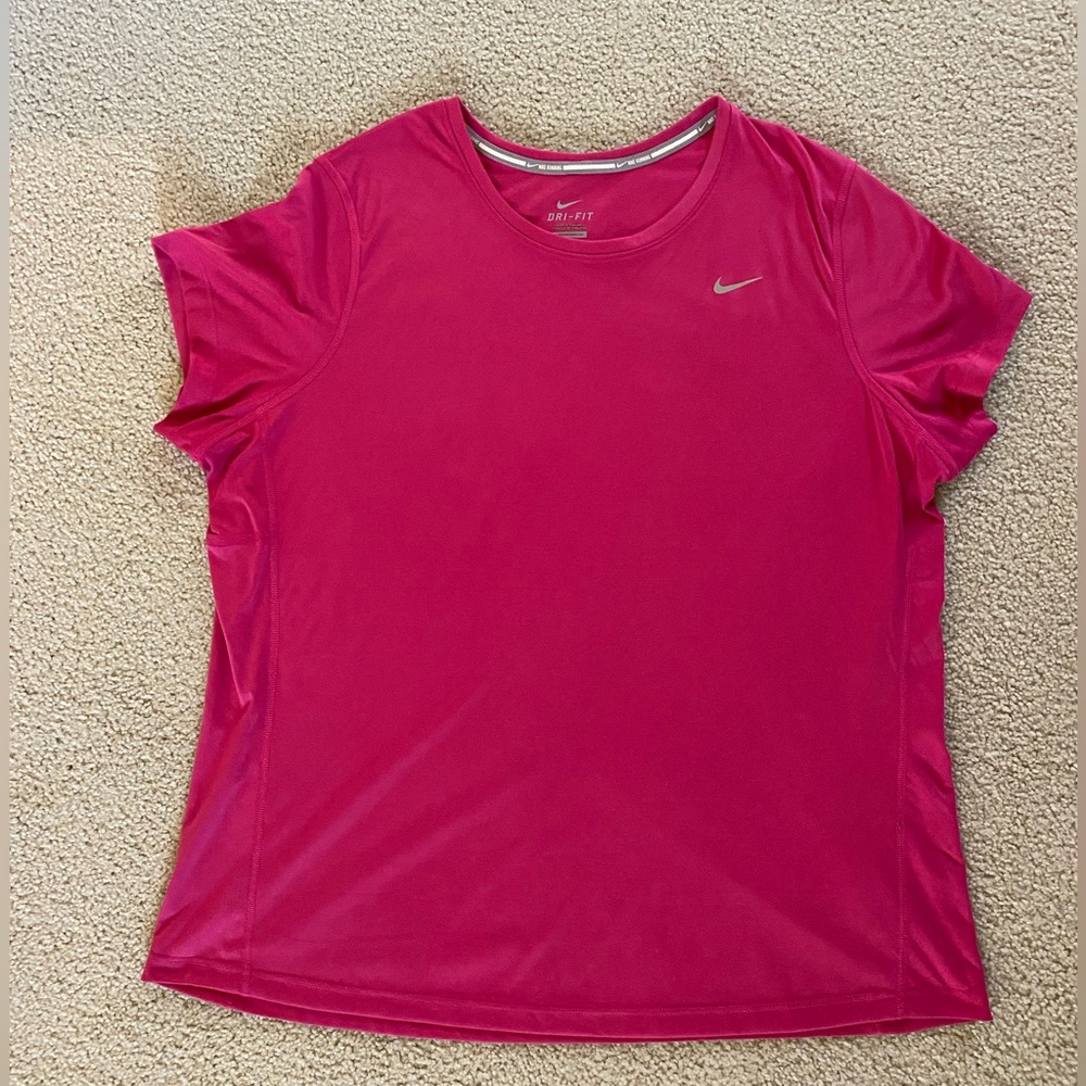 Nike Women’s Dri-FIT T-Shirt - Picture 3 of 6